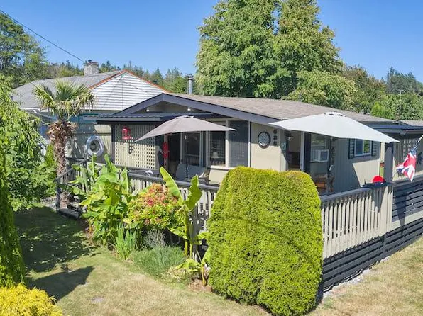 638 Maple Ave, Pt Roberts, WA 98281