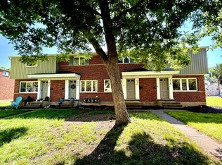 934 Woodhill Dr, Grandview, OH 43212