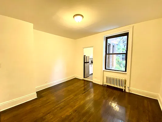 Rented by Douglas Elliman | media 7