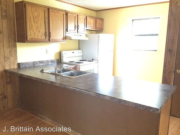 5th image of 159 Dogwood Ave