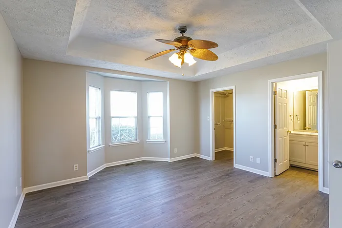 4041 New Grange Cir — Photo 8