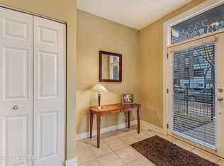2334 W Wolfram St, Chicago, IL 60618