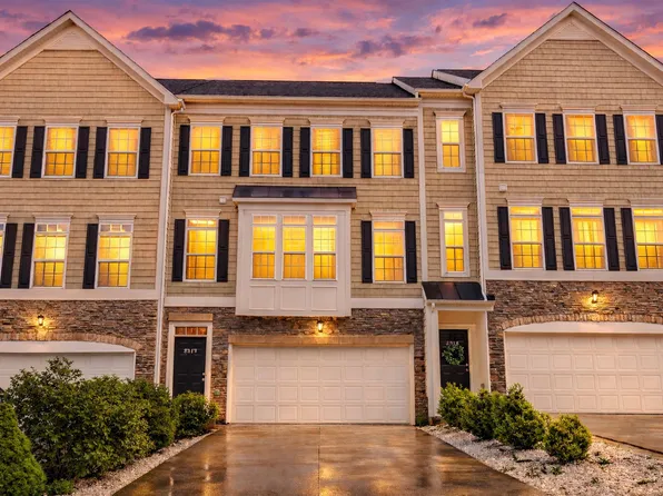 3318 Sun Ct, Morgantown, WV 26505