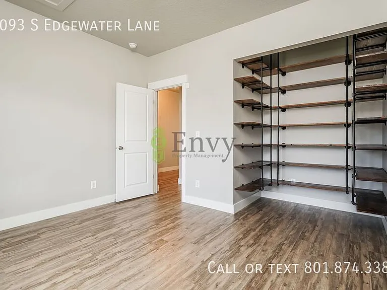3093 S Edgewater Ln — Photo 16
