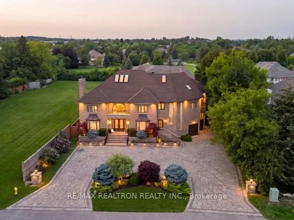 166 Arnold Ave, Vaughan, ON L4J 1B7