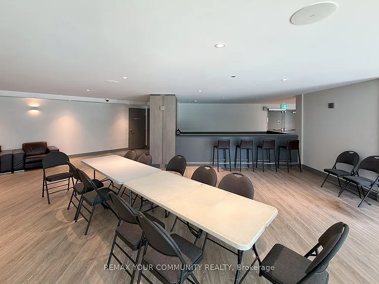 381 Front St W #2103 — Photo 35