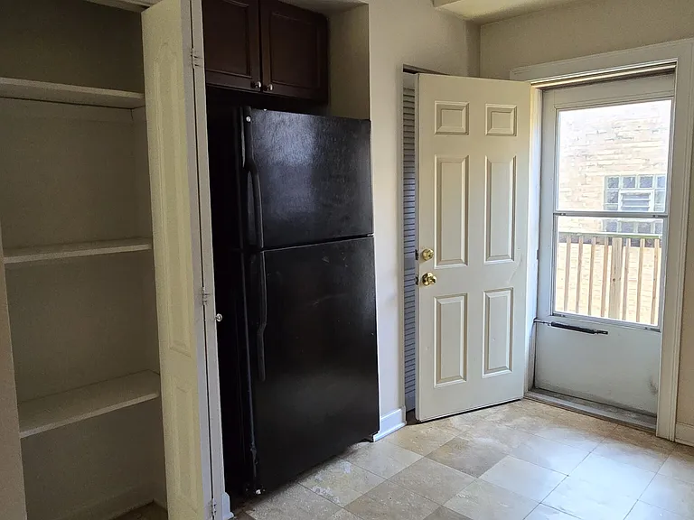 7460 N Greenview Ave #2 — Photo 7