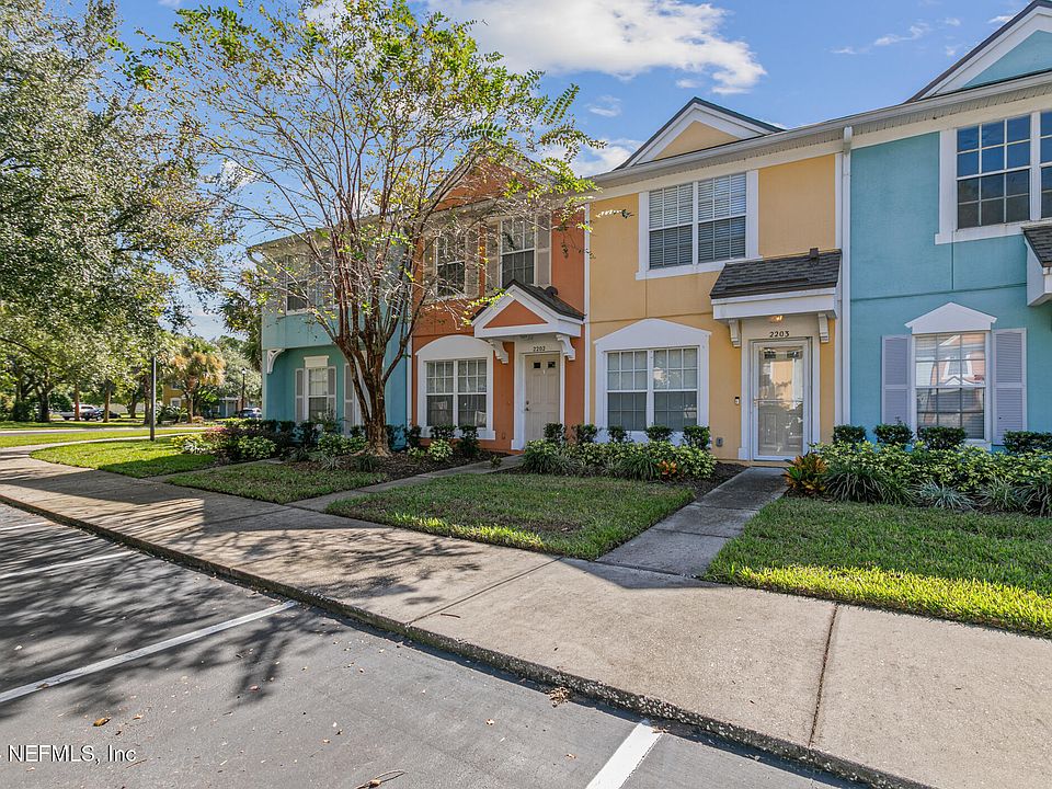 1st image of 12311 KENSINGTON LAKES Drive #2203