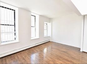 610 St Nicholas Ave, New York, NY