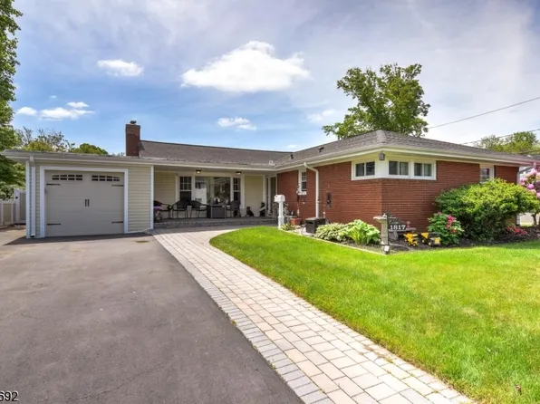 1817 Roosevelt Ave, Manville Boro, NJ 08835