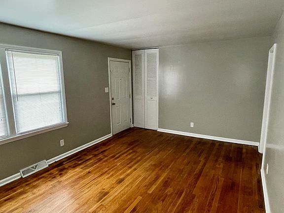 4th image of 2401 Textile Dr
