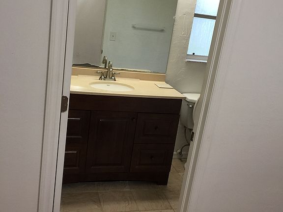 2nd image of 621 SW 21st Ln