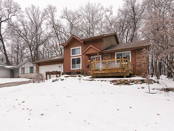3rd image of 1327 Gladstone Dr SE