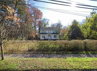 92 Lakeview Dr, Auburn, GA 30011