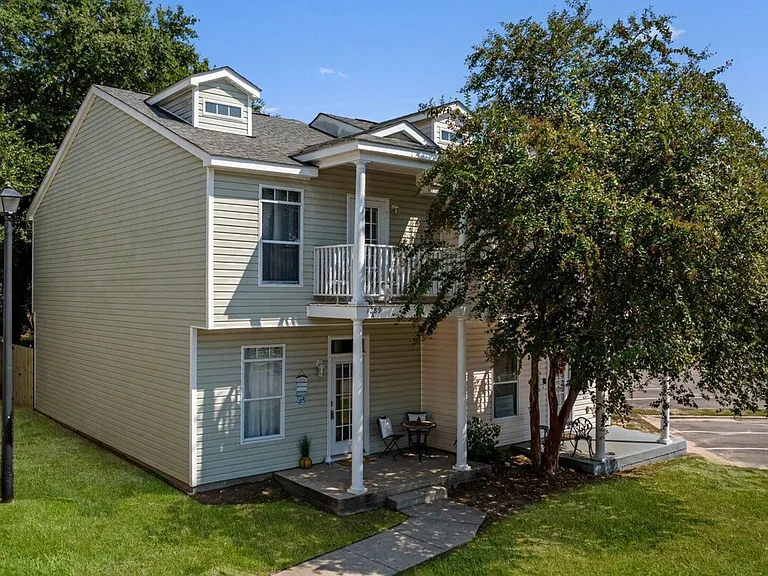 1289A Century Oaks Dr — Photo 5