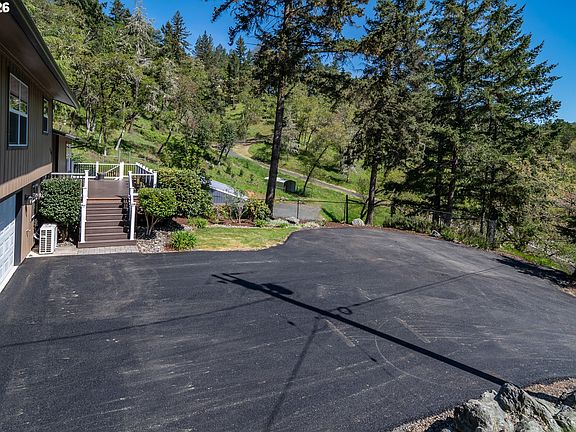 3rd image of 540 Garden Grove Dr