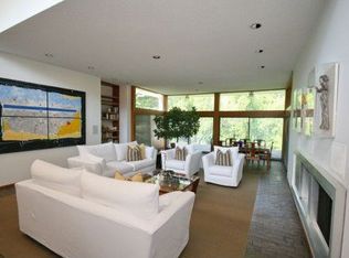 31195 Franklin Fairway St, Farmington Hills, MI 48334