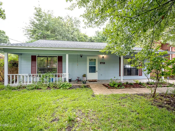 2713 N 6th St, Ocean Springs, MS 39564