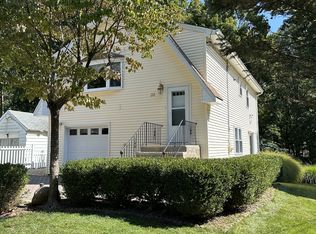 33 Grove St, Montvale, NJ 07645