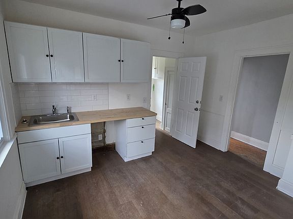 5th image of 3505 Poe Ave #Up
