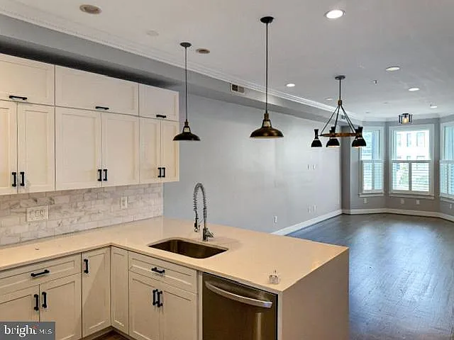 2029 N Capitol St NE — Photo 5