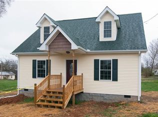 804 West 5th, Dickson, TN 37055