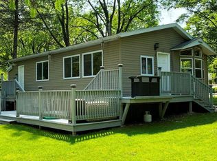207 Hillside Rd, Edgerton, WI 53534