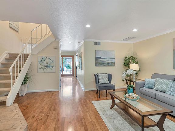 4th image of 1484 Triborough Ln