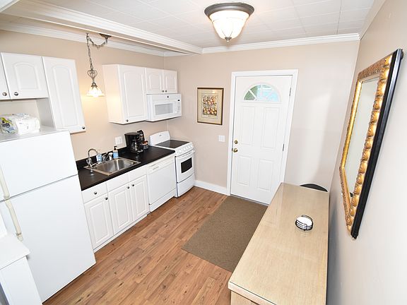 3rd image of 27 Wesquage Beach Rd