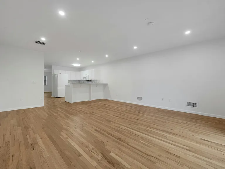 65 Halstead Ave #C — Photo 16