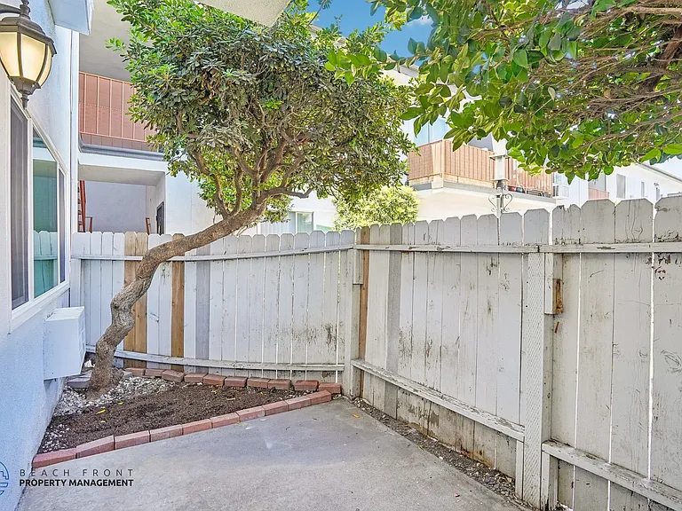 8721 Imperial Hwy. — Photo 29
