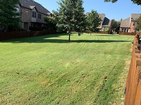 4th image of 823 Apple Hill Dr
