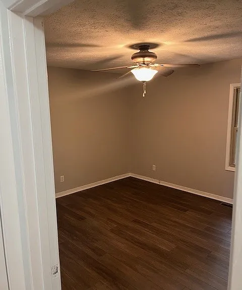30 Sleepy Hollow Ct — Photo 12