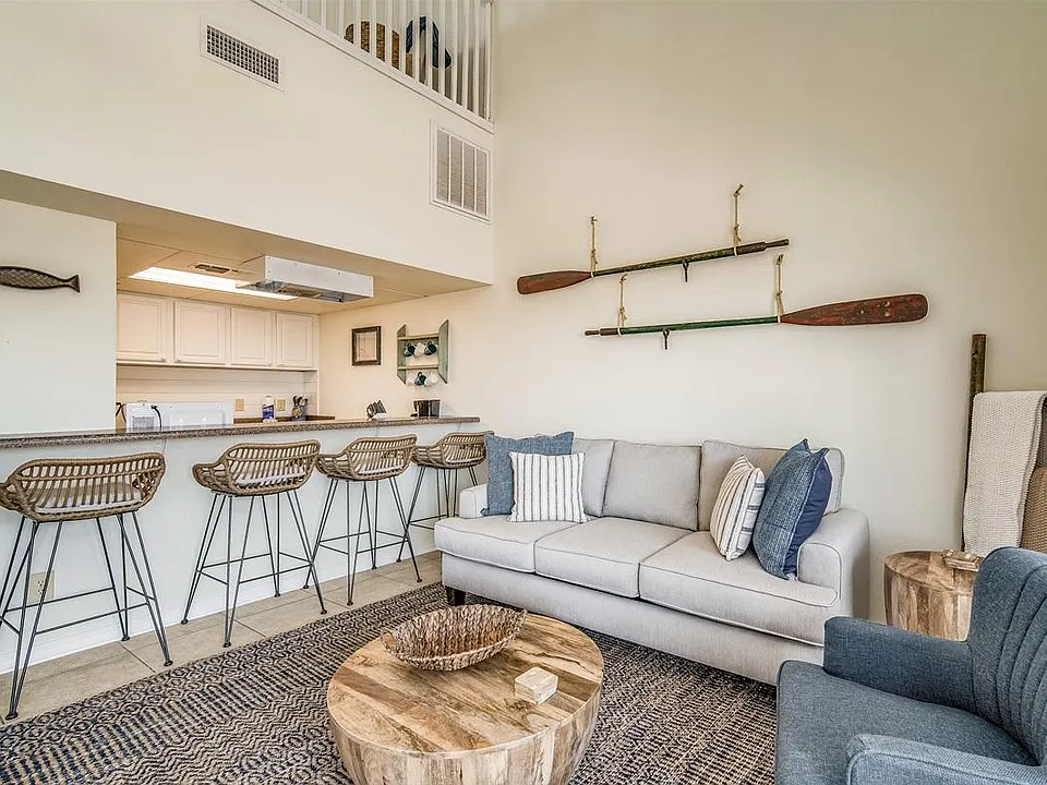 336 Fort Pickens Rd #206