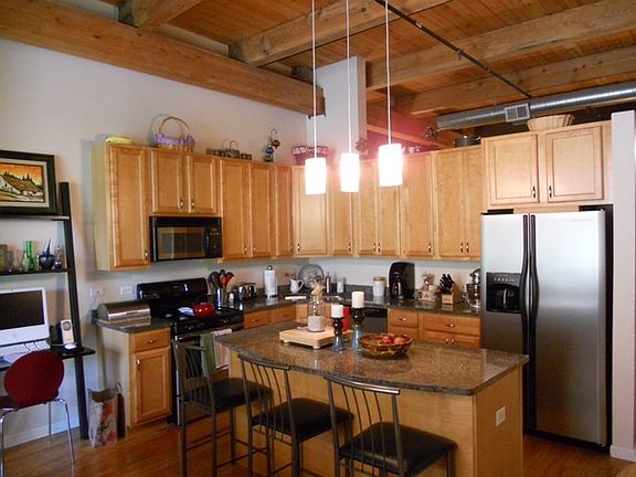 2nd image of 2806 N Oakley Ave APT 208