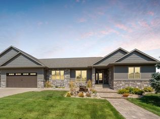 2708 W Bitterroot St, Sioux Falls, SD 57108