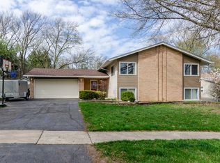 2618 Stonewall Ave, Woodridge, IL 60517
