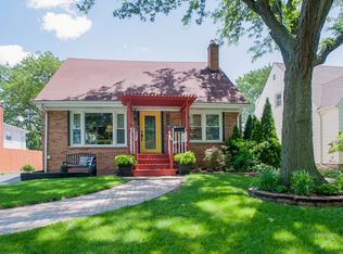 505 N Yale Ave, Villa Park, IL 60181