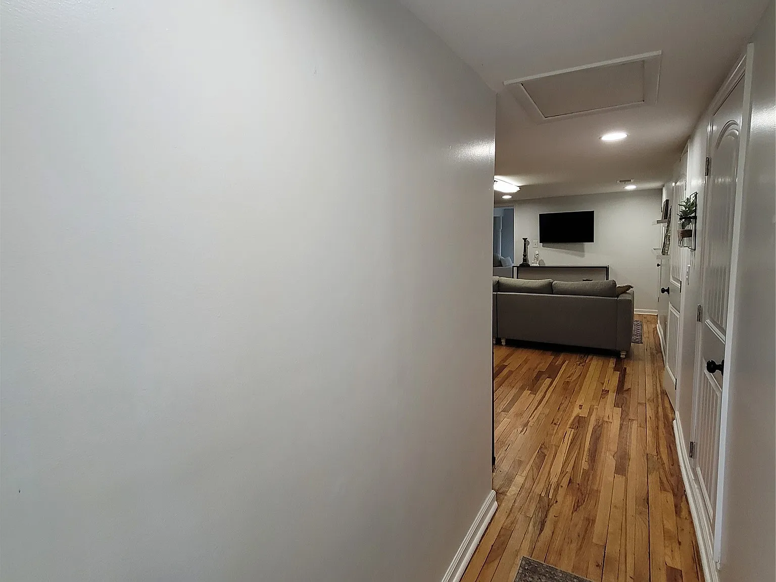 1 bed, 1.0 bath, 700 sqft, $1,150 — Photo 3