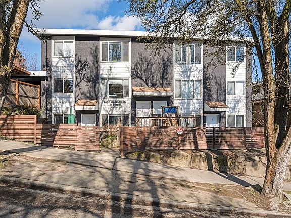 2nd image of 3000 E Spruce Street
