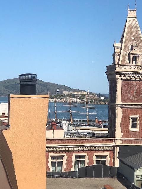 1st image of 920 Bay St #5