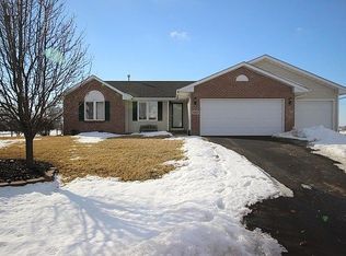 13483 Springhill Ct, Winnebago, IL 61088