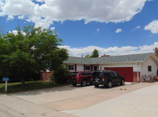 1415 Renshaw St, Laramie, WY 82072