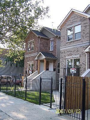 1st image of 3754 W Diversey Ave