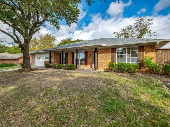 504 Rolling Hills Dr, Midlothian, TX 76065