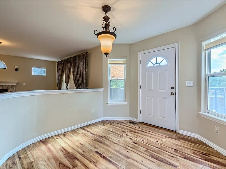2865 S Tower Way — Photo 13