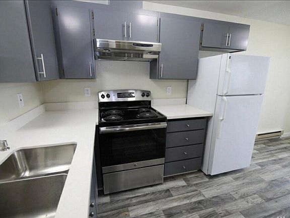 3rd image of 4302 S 49th St Unit A