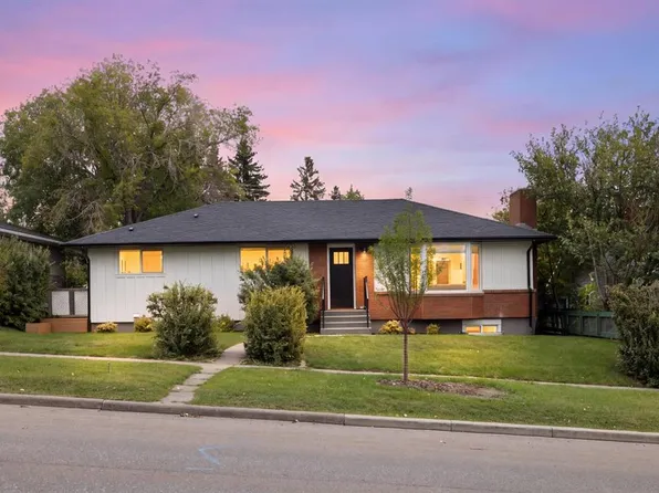 4112 W 19th St NW, Calgary, AB T2L 2B6