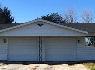 3073 N Center Rd, Saginaw, MI 48603