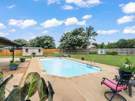 2nd image of 5272 Summer Wind Ln